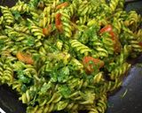 A picture of step 4 of Spinach pasta.