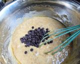 Foto langkah ke 5 dari resep Bolu Pisang Choco Chips.