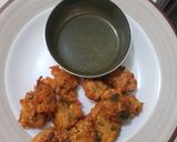 A picture of step 7 of Moong dal pakodi.