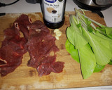 Foto del paso 1 de la receta: Bistec de res con acelga y salsa soya