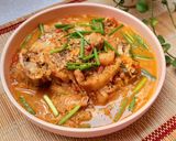 Hình bước làm 1 của món Cơm nhà với món cá hồng kho ngon lạ