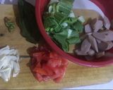 Foto langkah ke 1 dari resep Tumis Pokcoy Sosis.