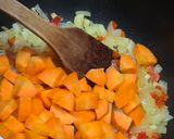 Foto del paso 2 de la receta: Sopa de lentejas coral y amaranto 🥣congelable para tener siempre lista una sopita reconfortante 🥣❄️