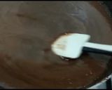 A picture of step 4 of Twix chocolate 🍰 Cake.