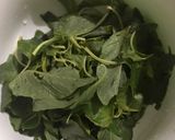 Foto langkah ke 1 dari resep Tumis Bayam Oyong Jalapeno.