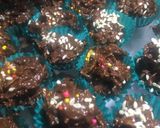 Foto langkah ke 3 dari resep Choco Corn Flakes Cookies.