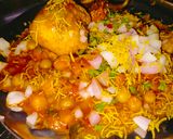 રગડા પેટીસ (Ragda Pattice Recipe In Gujarati) રેસીપી સ્ટેપ7ફોટો