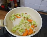 Foto langkah ke 7 dari resep Sapo Tahu Rumahan Karya Anindya.