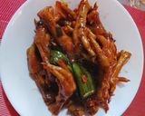 Foto langkah ke 5 dari resep Ceker ayam kecap pandan.