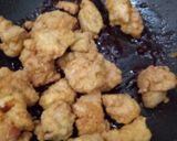 Foto langkah ke 4 dari resep Dakgangjeong (Ayam Goreng Krispi Saus Madu ala Korea).