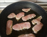 Foto del paso 2 de la receta: Solomillo de pavo en salsa de champiñón