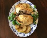 A picture of step 5 of California Farm Cornish Rock Hen in Crust.