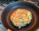 A picture of step 6 of Okonomi Yaki.