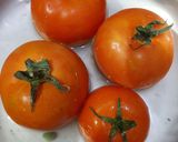 A picture of step 1 of Tomato Sindhi kadhi.