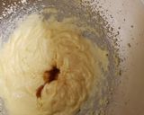 A picture of step 3 of Banana chocolate chip muffins.
