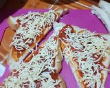 Foto langkah ke 3 dari resep Simple Pizza.