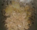 Foto langkah ke 3 dari resep Pasta spaghetti udang.