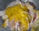 Foto langkah ke 2 dari resep 132. Ayam Ungkep Bumbu Kuning.