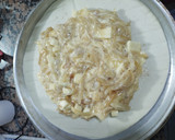 Foto del paso 5 de la receta: Tarta de cebolla 🧅 y queso 🧀