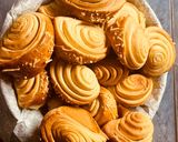 Nagyon könnyű gyors és finom sajtos háromszög recept fázis 7 fotója