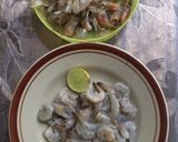 Foto langkah ke 1 dari resep Udang saus padang.