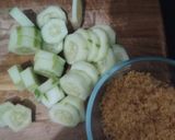 Foto langkah ke 1 dari resep 572. Sayur Bening Timun Ebi.