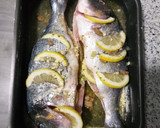 Foto del paso 3 de la receta: Dorada al horno con limón