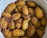 A picture of step 8 of Hasselback truffle roasted potatoes.