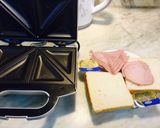Hình bước làm 1 của món Bánh sandwich kiểu Việt