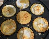 Foto langkah ke 3 dari resep Martabak telor mini.