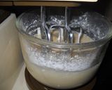 Foto del paso 3 de la receta: Bizcochuelo casero de coco marmolado