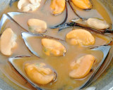 Foto del paso 8 de la receta: Mejillones a la marinera