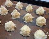 Foto del paso 5 de la receta: Coquitos 👍 | Macaroons de Coco | 3 ingredientes ✅