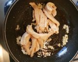 Foto del paso 1 de la receta: Pechuga con salsa de tomate deshidratado