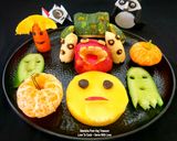 A picture of step 3 of Halloween Ghost Monster In Spooky Characters In Salad Fruit Platter.