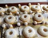 Foto langkah ke 5 dari resep Donat Kampung Empuk dan Lembut.