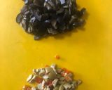 Foto del paso 1 de la receta: Pisto en salsa de pimientos choriceros