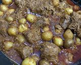 Foto langkah ke 5 dari resep Rendang daging baby kentang.