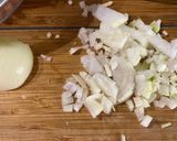 A picture of step 2 of Shepards pie.