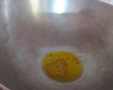 A picture of step 2 of Cheesy Egg sandwich.