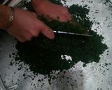 عکس مرحله 1 از دستور کوکو سبزی با سیر تازه 😋🌱🍅🧅🧄