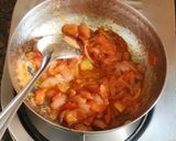 A picture of step 2 of Matar paneer.