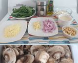Foto del paso 1 de la receta: Salsa al pesto