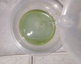 Foto langkah ke 1 dari resep 527. Strawberry Matcha Latte.
