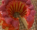 Foto del passaggio 4 della ricetta Lemon cake e glassa al cioccolato bianco di lamponi
