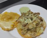 Foto del paso 14 de la receta: Arepa🫓de calabacin🥯y zanahoria rellena de pollo🍗queso🧀cebolla🧅caramelizada y salsa de ajo🧄🌿🥯