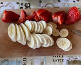 A picture of step 1 of Fruit spring rolls.