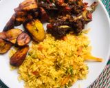 A picture of step 1 of Jollof rice, fried plantain & pepper meat🥩.