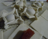 Foto del paso 4 de la receta: Pastelitos criollos con dulce de membrillo al horno