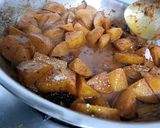 A picture of step 5 of Spicy Pear Chutney.